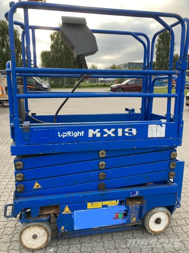 UpRight MX19 剪叉式升降机