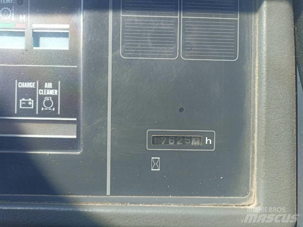 Komatsu WA 500-3H 轮式装载机