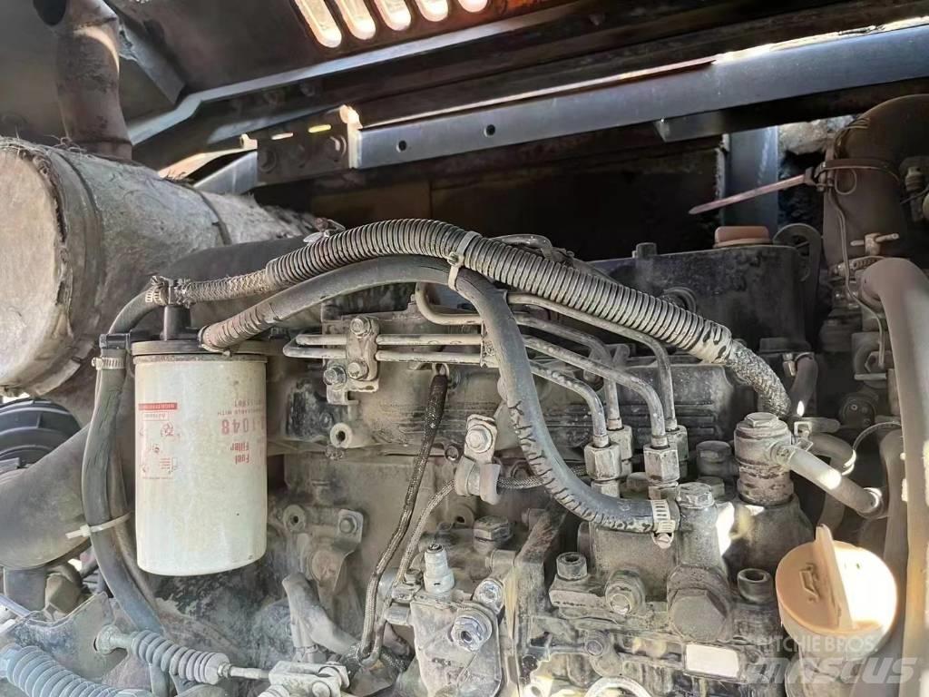 Doosan DX60W 轮式挖掘机