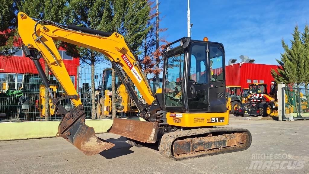 JCB 51 R-1 小型挖掘机