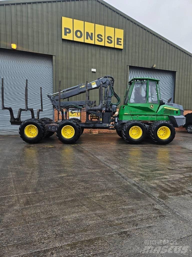 John Deere 1010 G 集运机