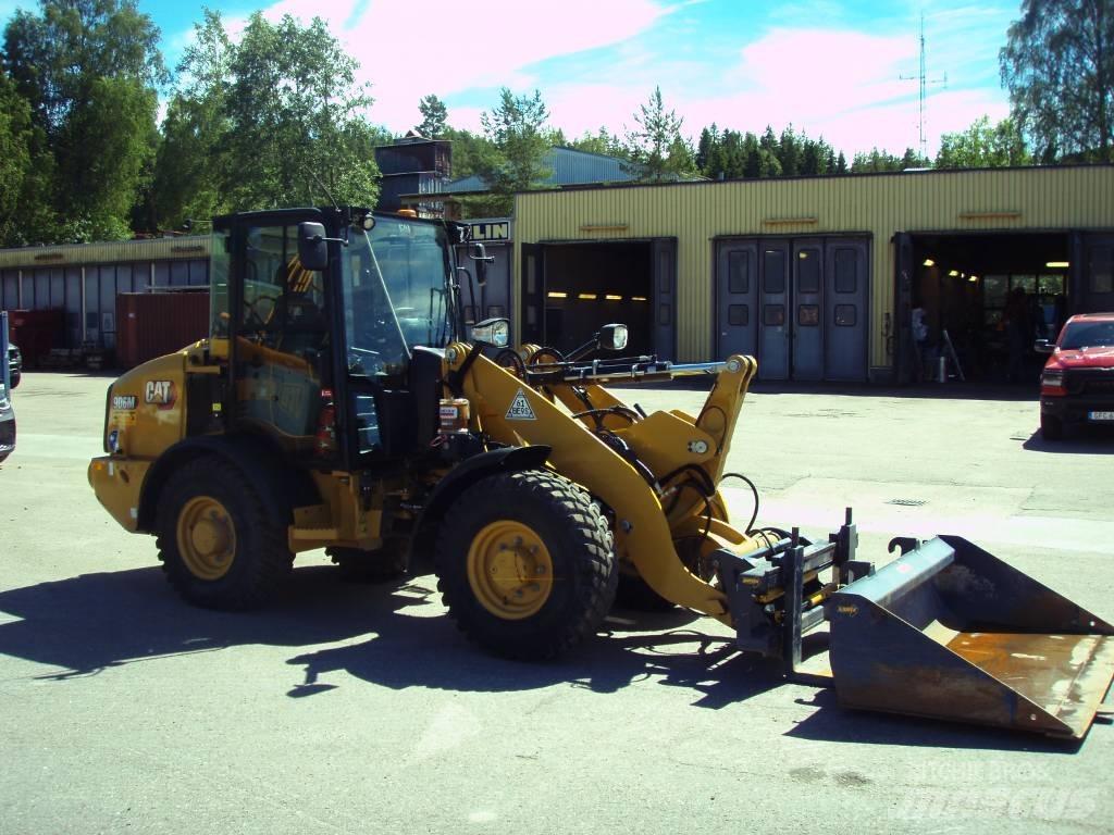 CAT 906 M 轮式装载机