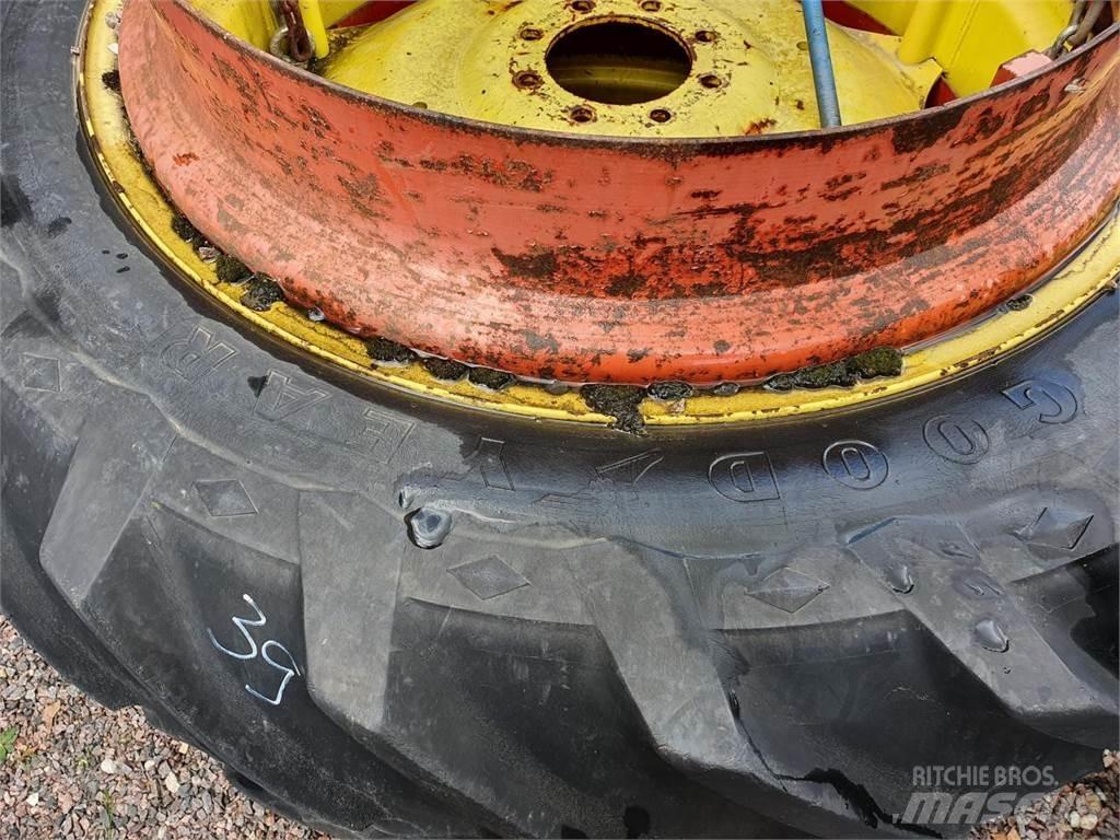 Goodyear 136-38 x2 轮胎、车轮、轮圈