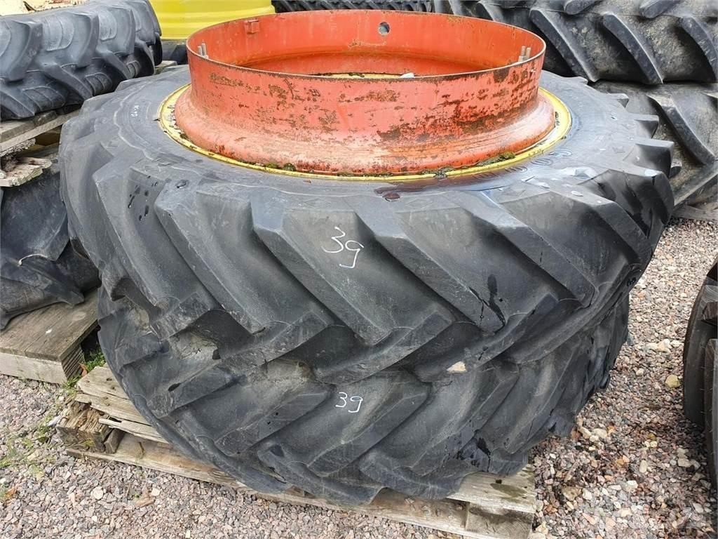 Goodyear 136-38 x2 轮胎、车轮、轮圈