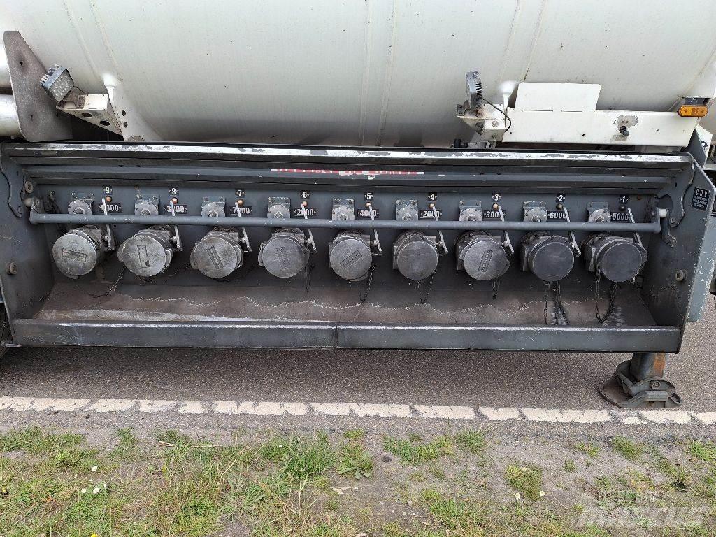 Acerbi ASO64003SP 油罐半挂车