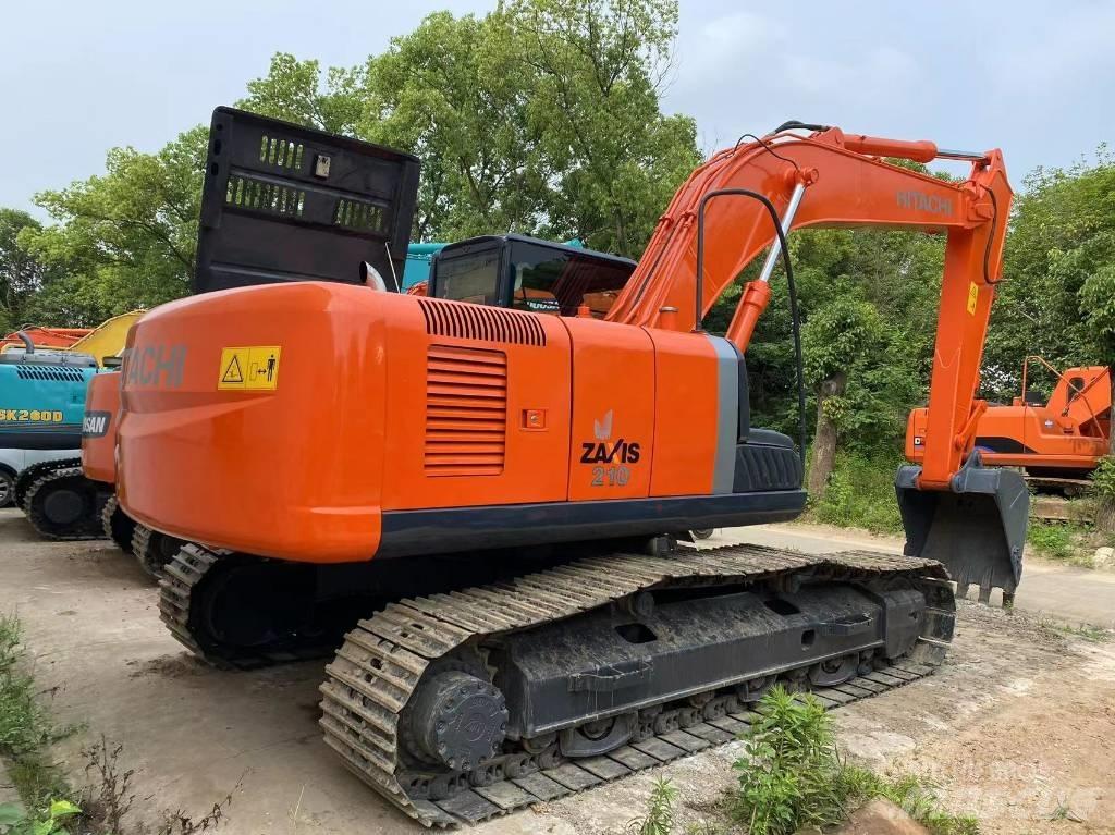 Hitachi ZX 210 履带挖掘机