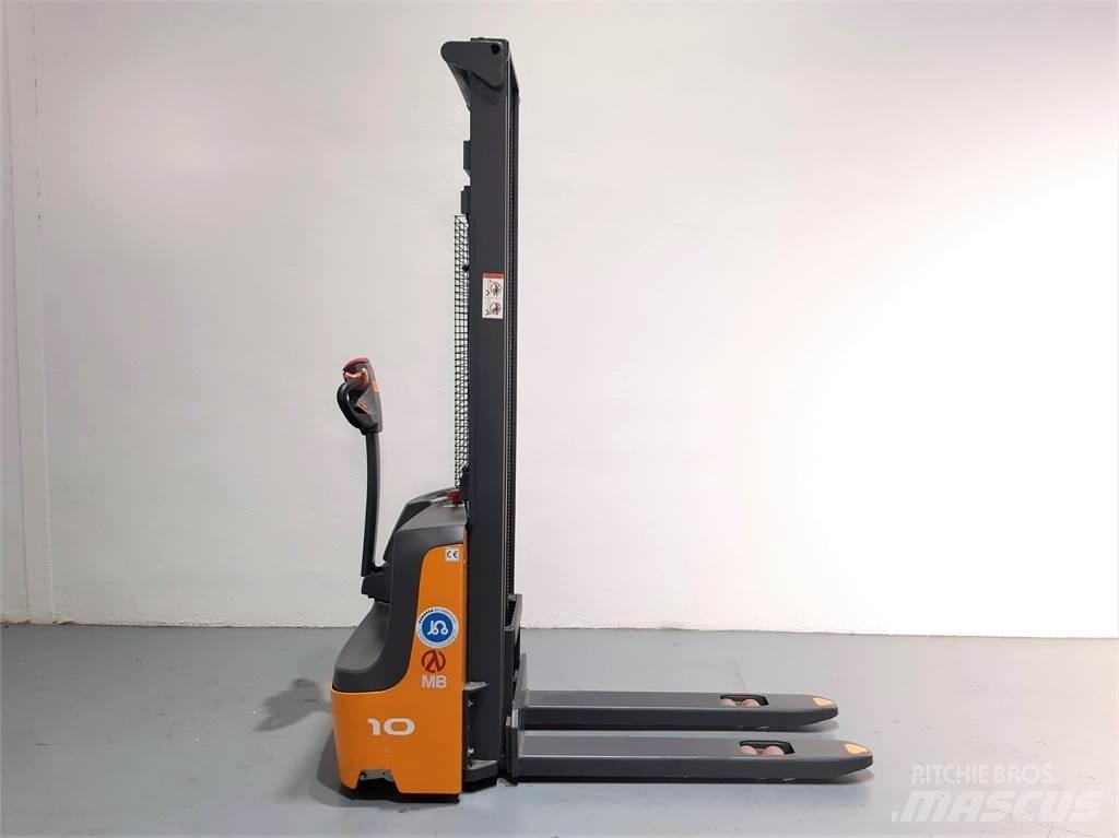 XEA 10 2S350 手推堆垛车