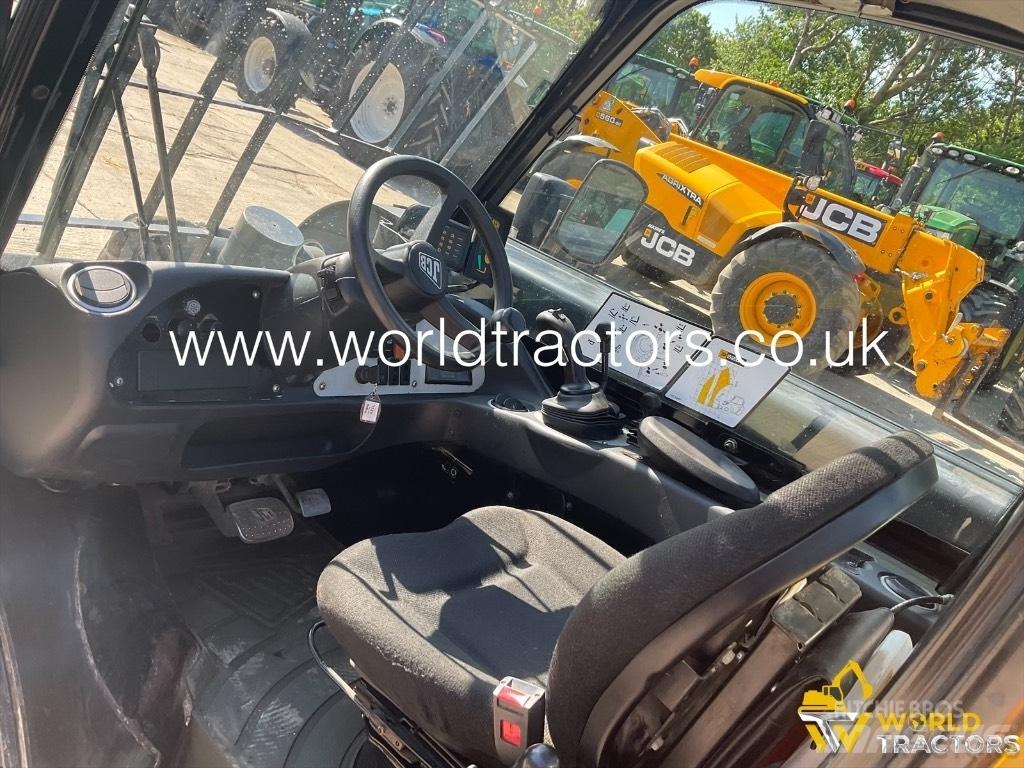 JCB 520-40 伸缩臂叉装车|叉装车