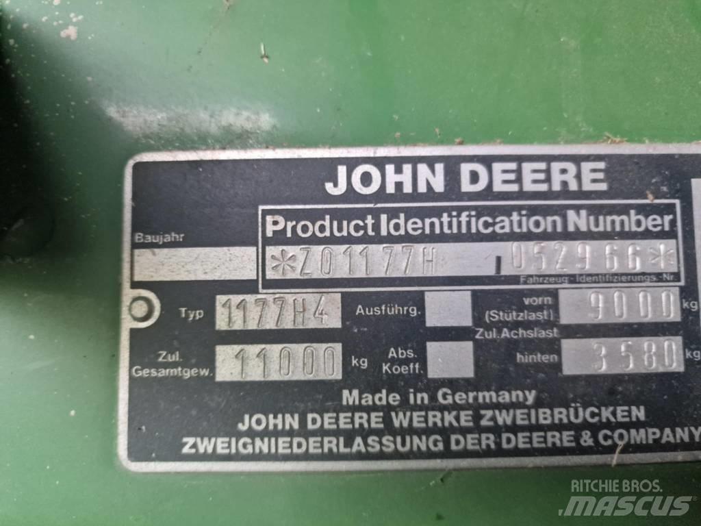 John Deere 1177 联合收割机