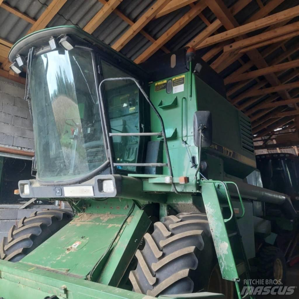 John Deere 1177 联合收割机