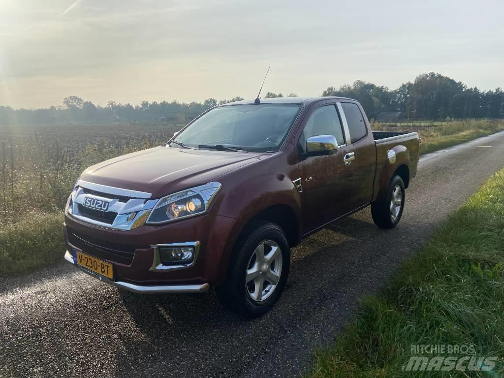 Isuzu D-MAX 皮卡车