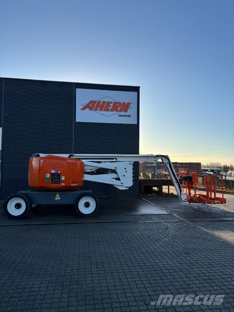 Snorkel A 62 J RT 曲臂高空工作平台