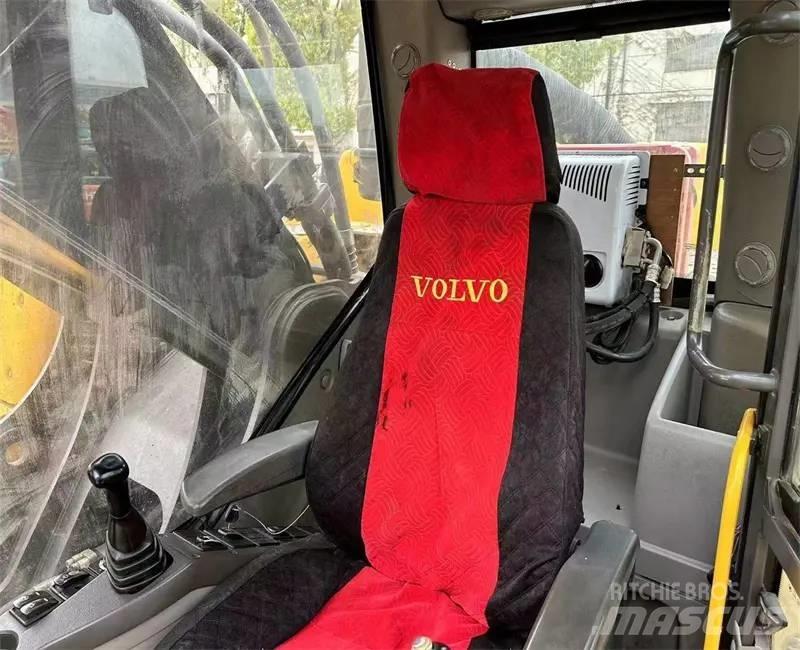Volvo EC480DL 履带挖掘机