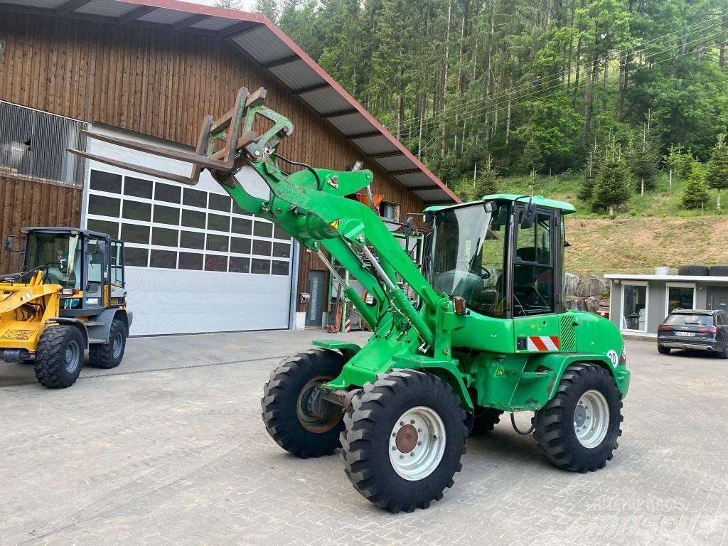 Volvo L 30 轮式装载机