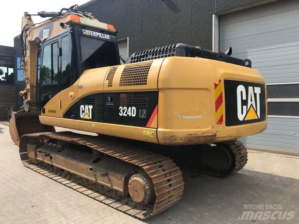 CAT 324D 履带挖掘机