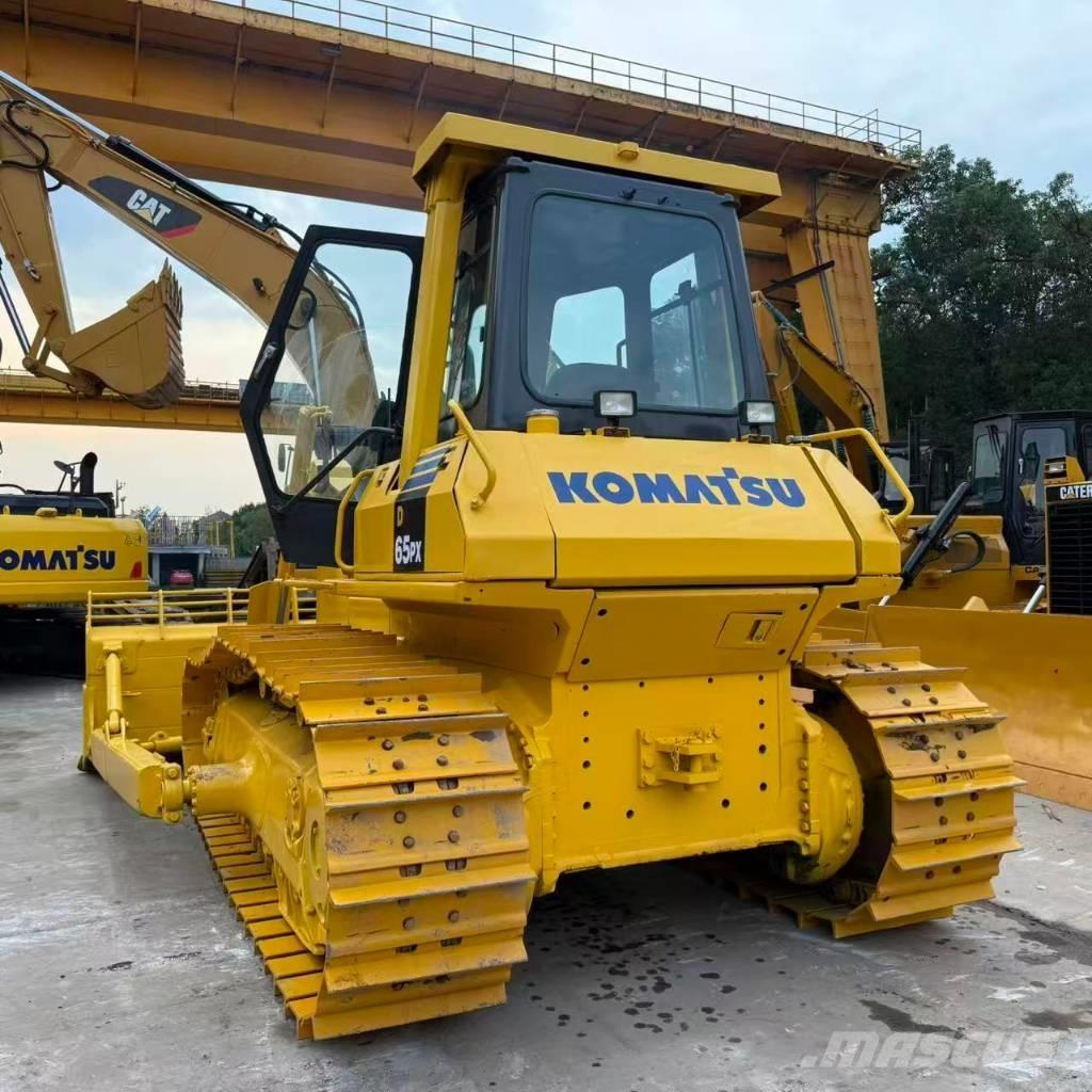 Komatsu D65PX-12E 履带式推土机