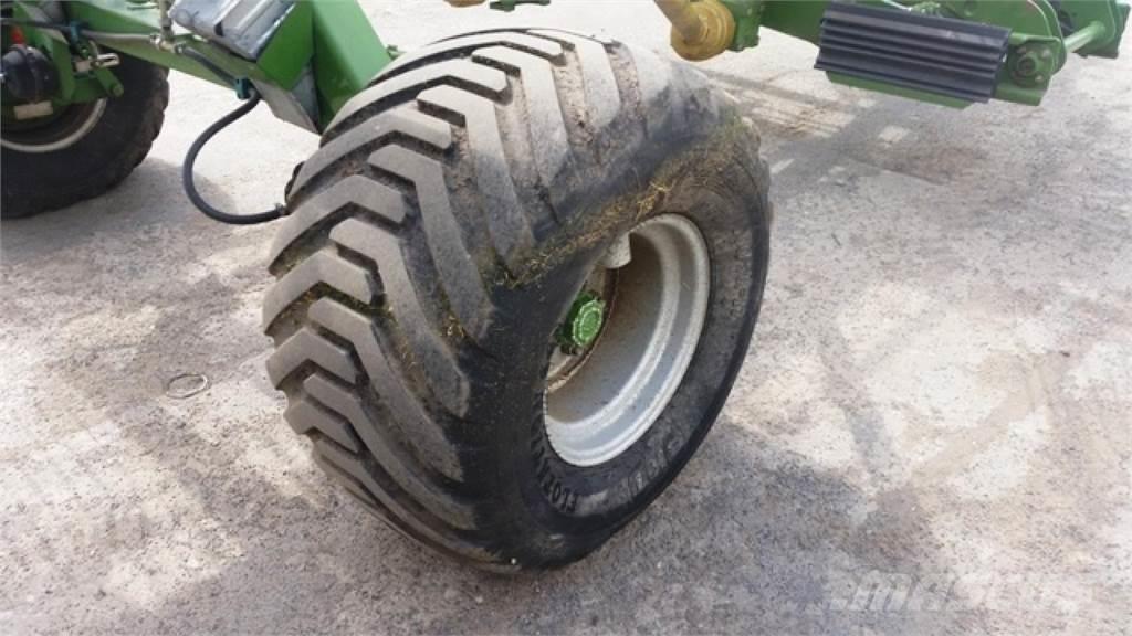 Krone Swadro 1400 料堆整形机
