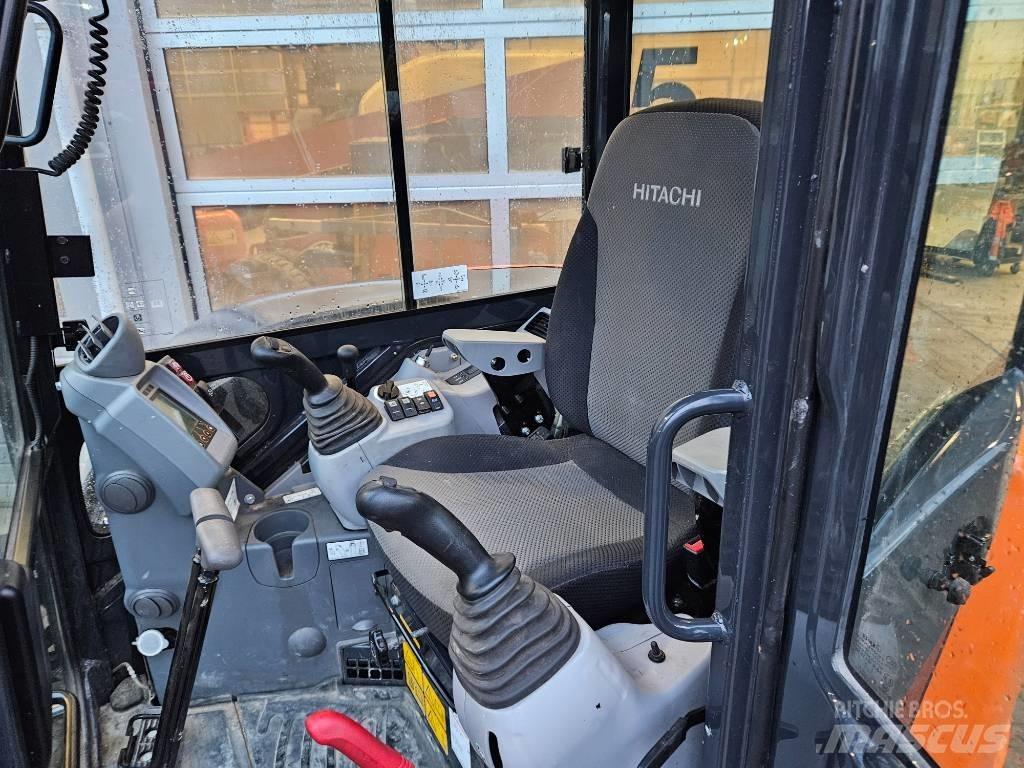 Hitachi ZX65USB-6 小型挖掘机