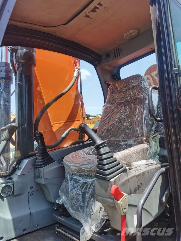 Doosan DX 225 LC 履带挖掘机