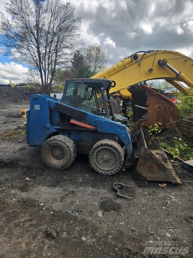 Bobcat 863 滑移装载机