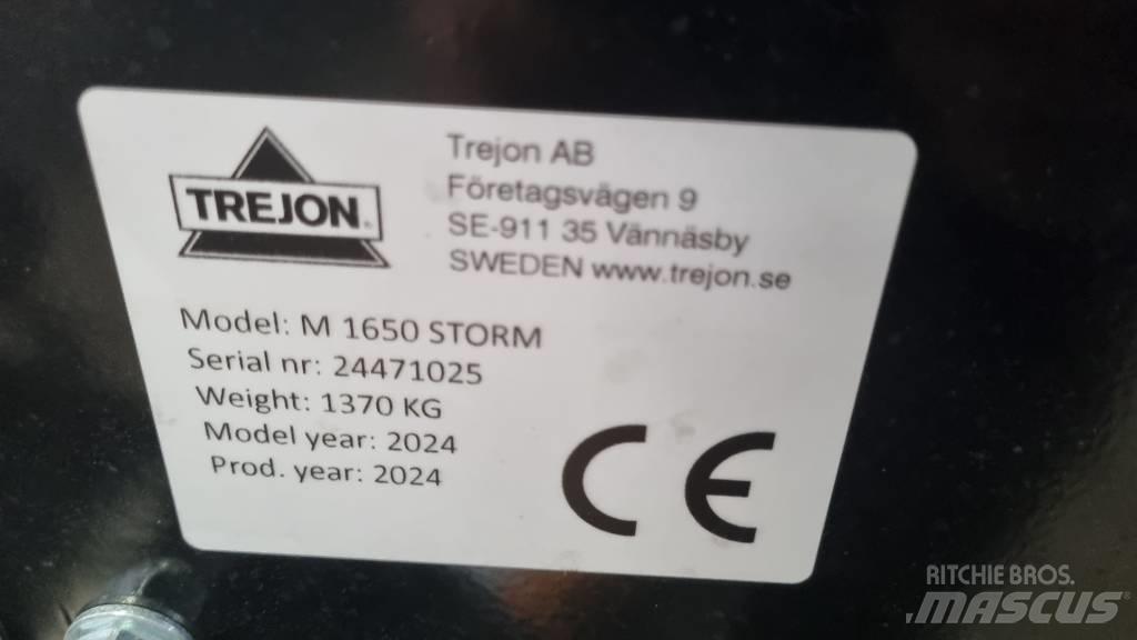 Optimal M1650 Storm 牧场割草机和切顶器