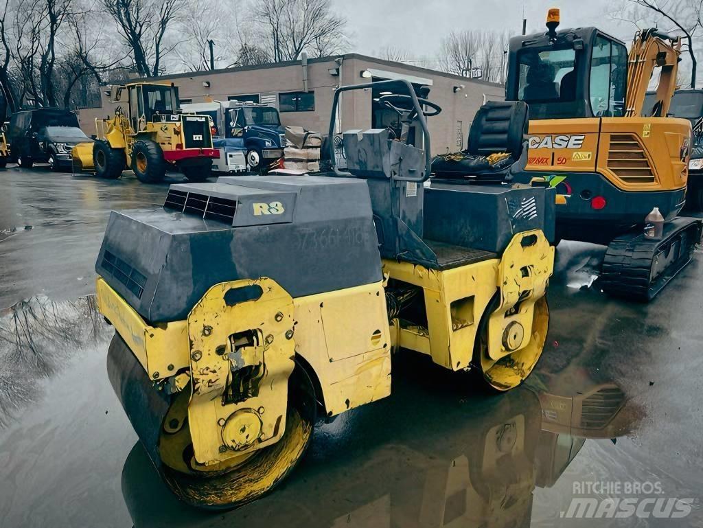 Bomag BW 100 AD-3 双轮压路机