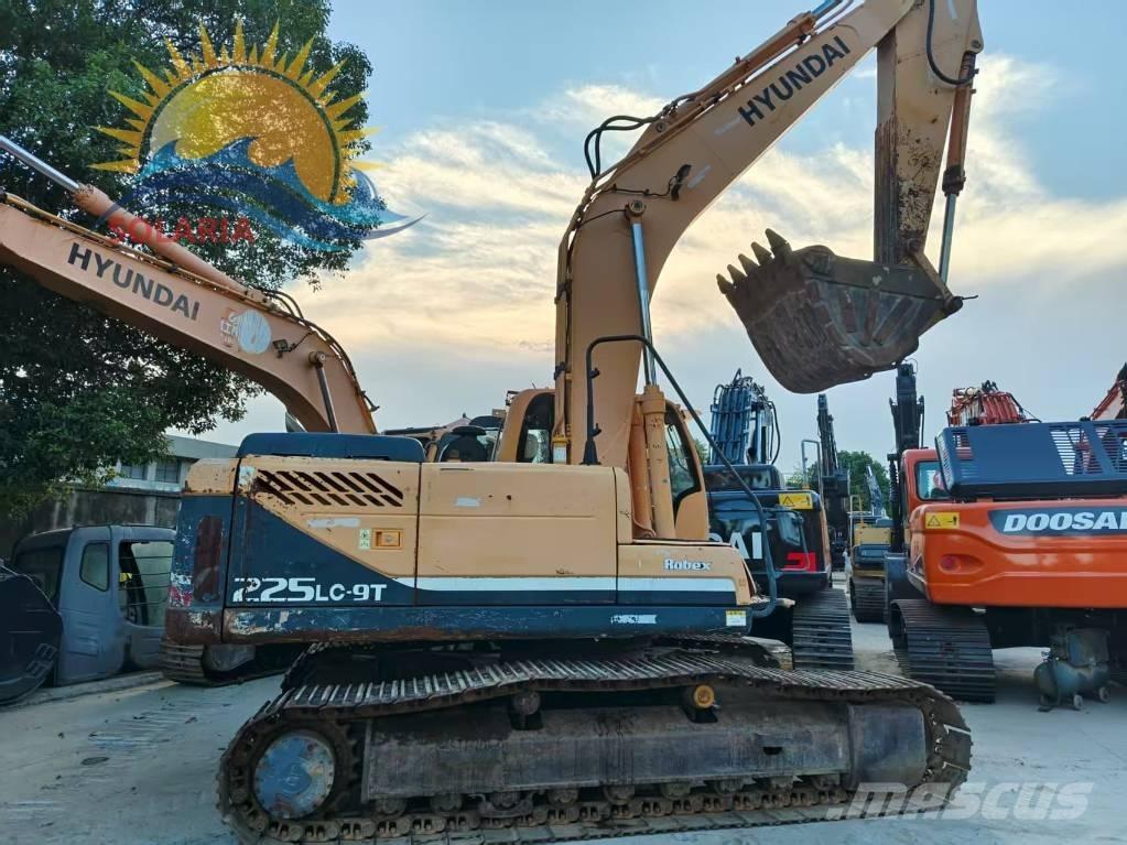 Hyundai R225LC-9 履带挖掘机