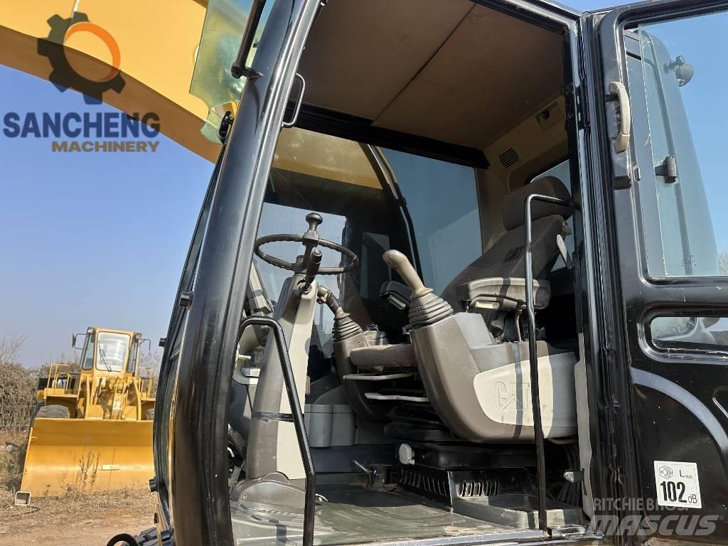 CAT M320D 轮式挖掘机
