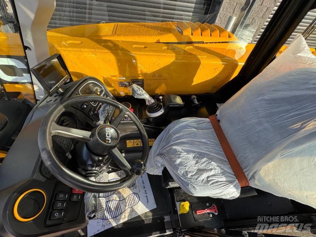 JCB 525-60 伸缩臂叉装车|叉装车