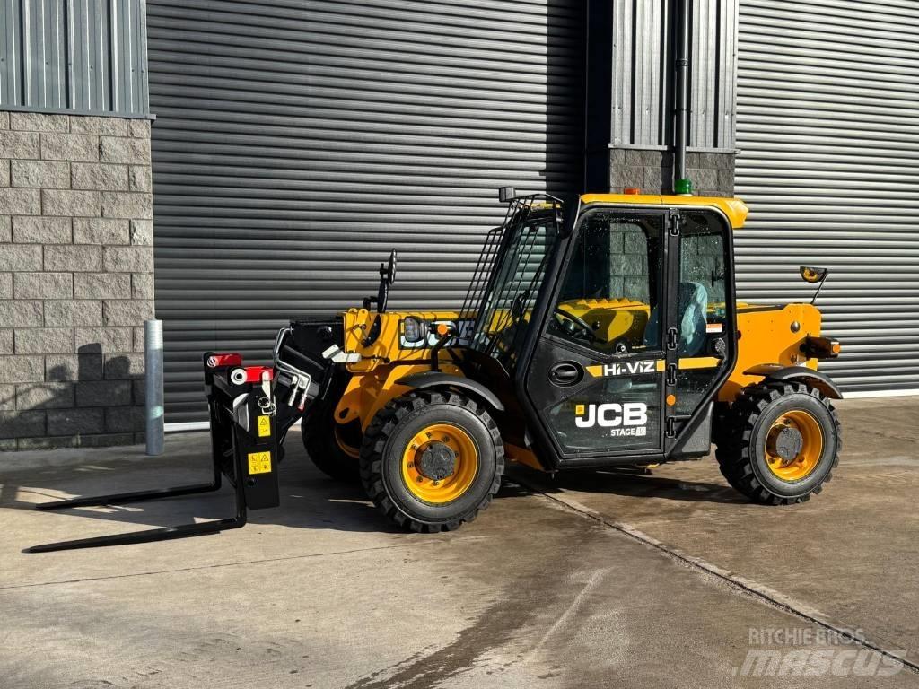 JCB 525-60 伸缩臂叉装车|叉装车