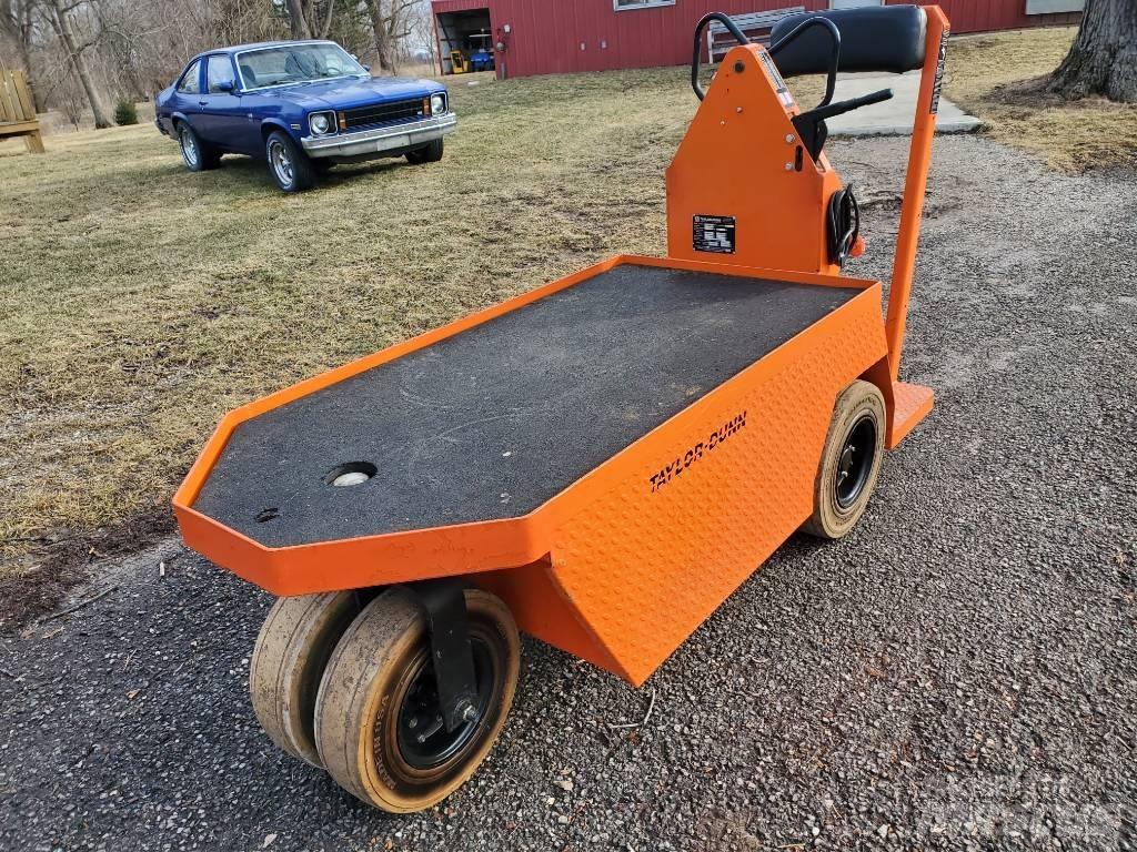 Taylor-Dunn SC100 搬运车