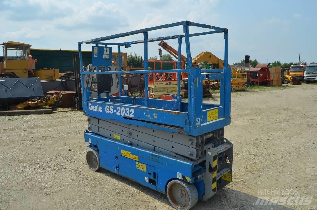 Genie GS 2032 剪叉式升降机