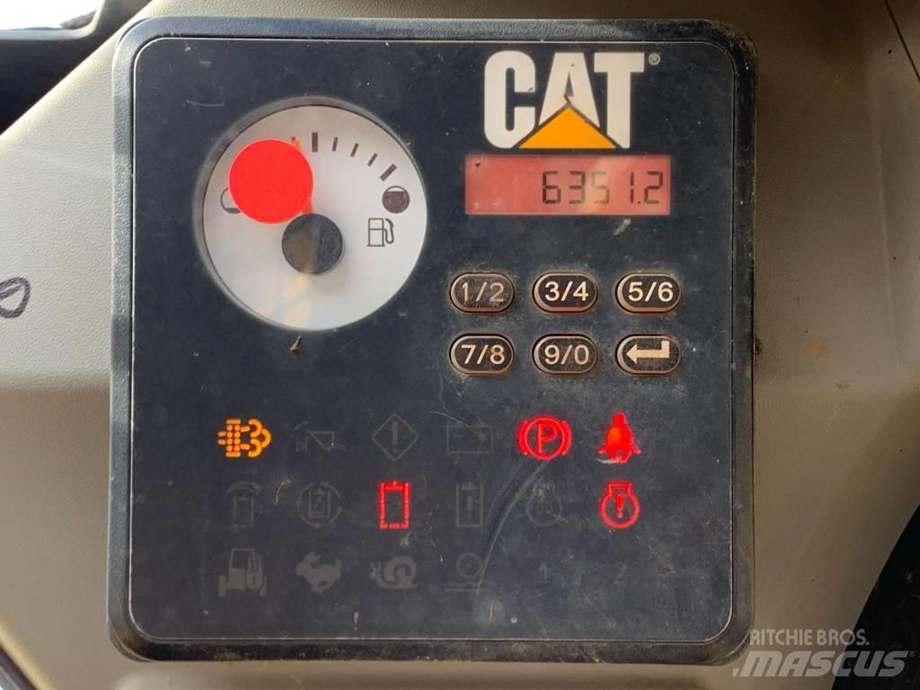 CAT 289 D 滑移装载机
