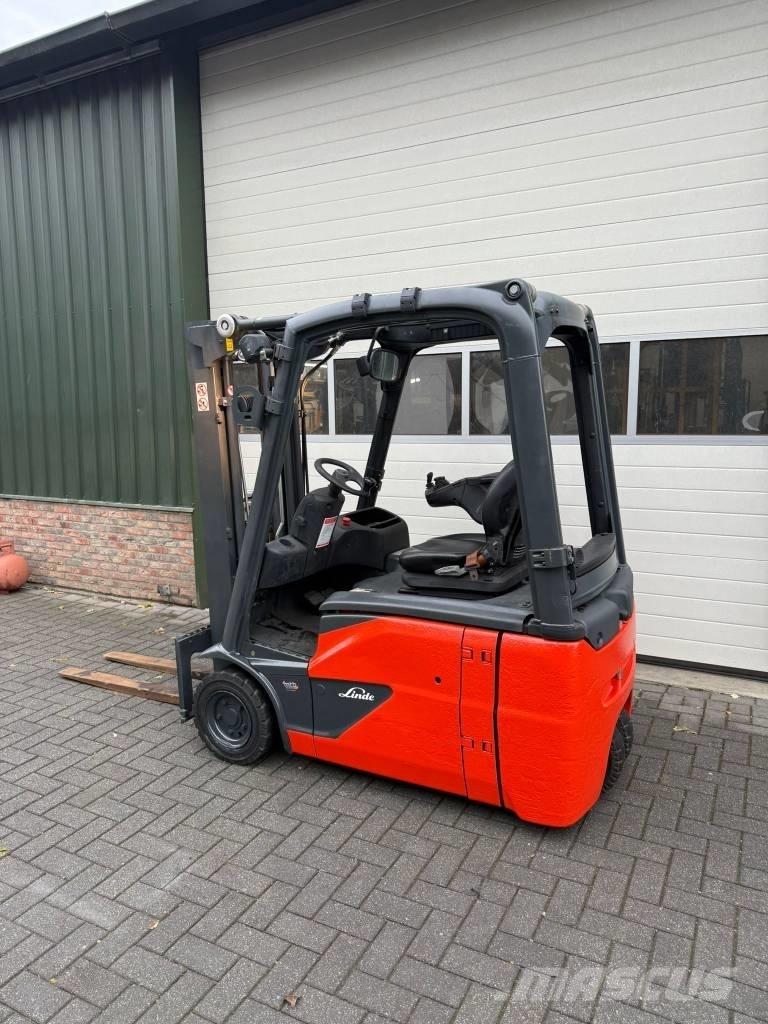 Linde E16-02 电动叉车