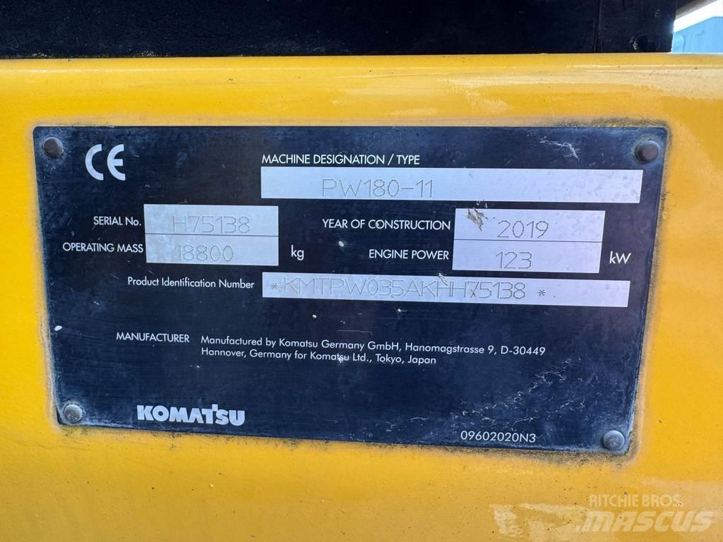 Komatsu PW180-11 轮式挖掘机