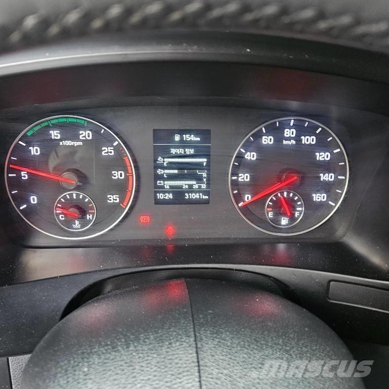 Horyong SKY320 车载式高空作业车