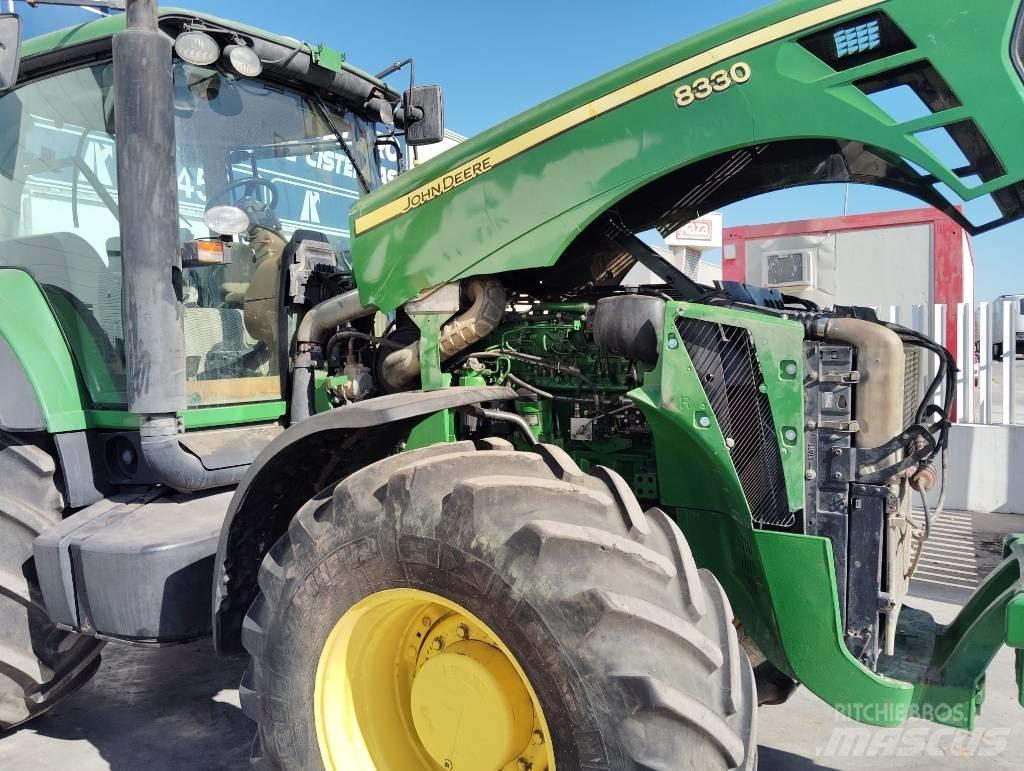 John Deere 8330 拖拉机/农用车