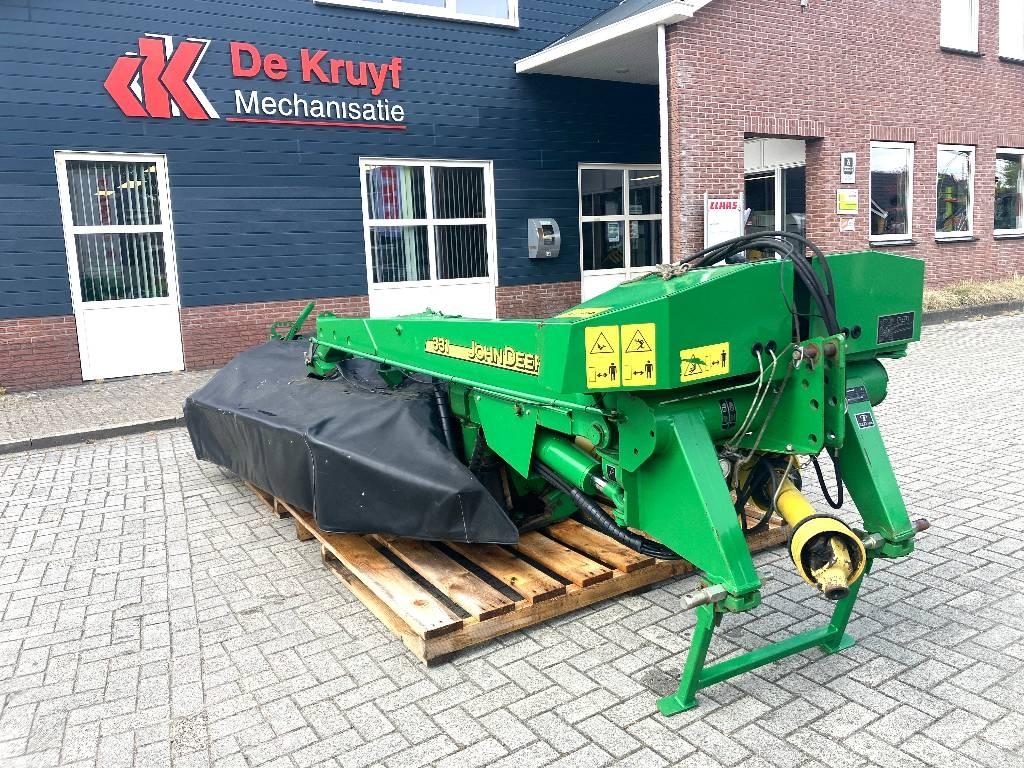 John Deere CC0331 割草机