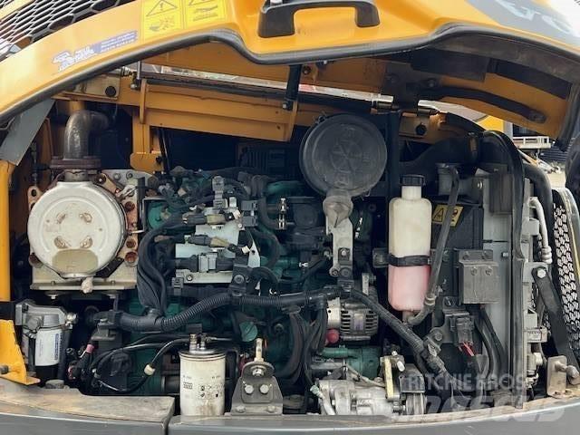 Volvo ECR 88 D 中型挖掘机