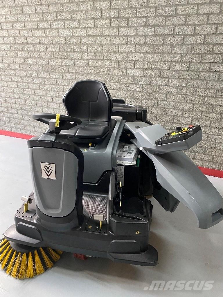 Kärcher KM 105/100 R 扫地机