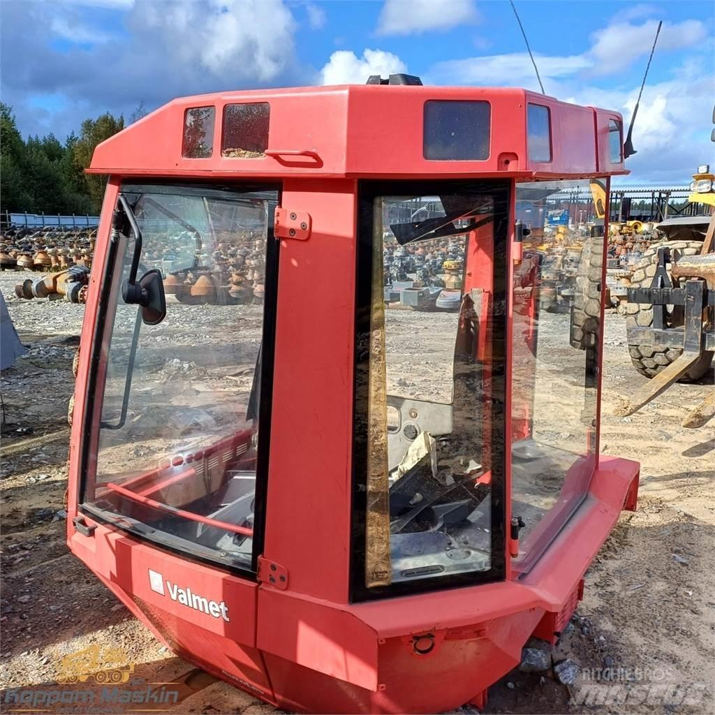 Valmet 941 驾驶室与内部