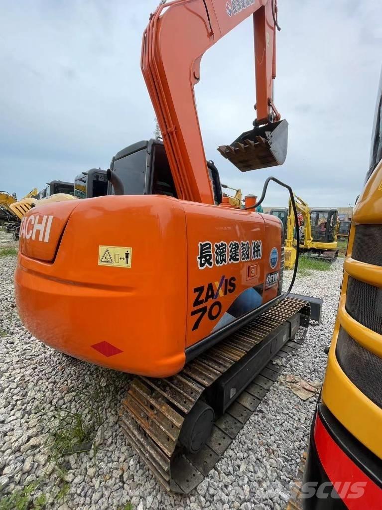 Hitachi ZX 70 小型挖掘机