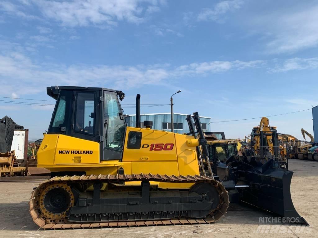New Holland D 150 履带式推土机
