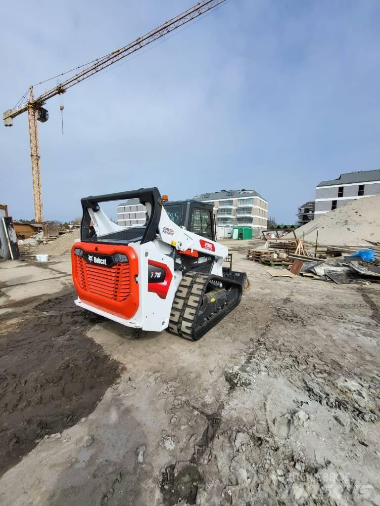 Bobcat T 76 滑移装载机