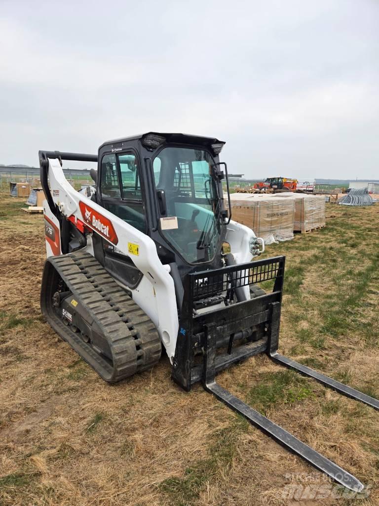 Bobcat T 76 滑移装载机