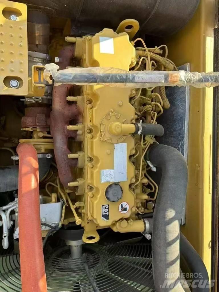 CAT 330 D2 L 履带挖掘机