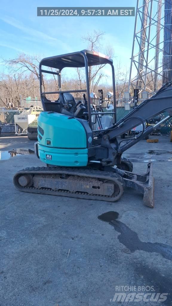 Kato HD 30V4 小型挖掘机