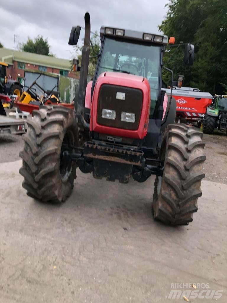 Massey Ferguson 8240 拖拉机/农用车