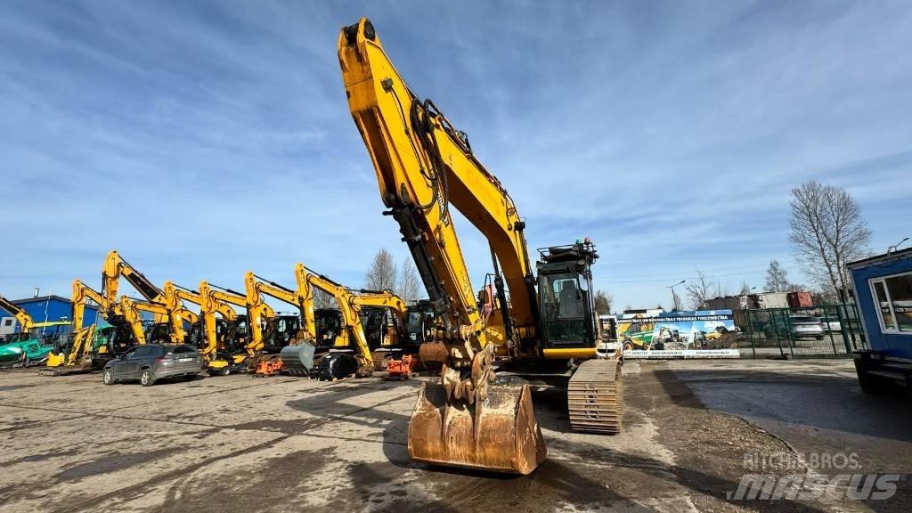 JCB JS 220 LC 履带挖掘机