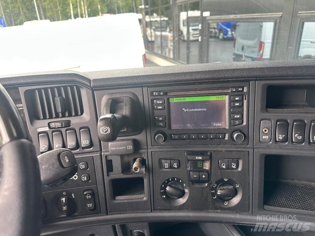 Scania R520 6x2 牵引车